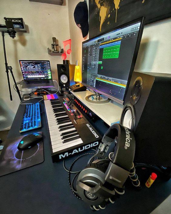 e44b7b0e74ad0dc90a6cf942144b9e23